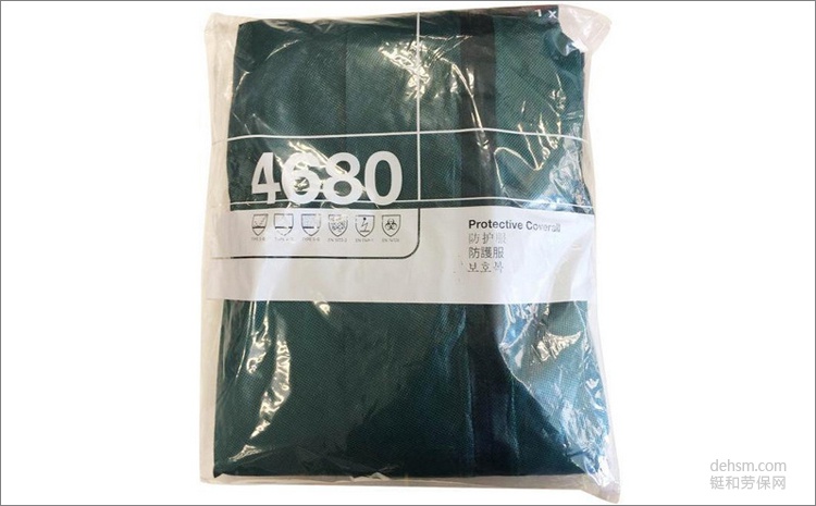 3M4680绿色带帽连体防护服包装图