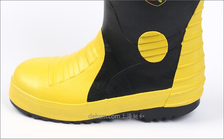 DH20165消防靴优质防火丁腈材料制成
