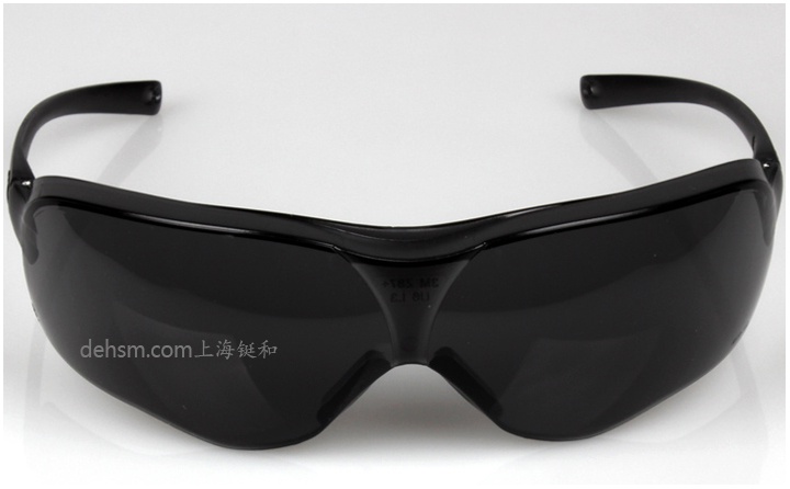 3M10435灰色防雾防护眼镜-正面