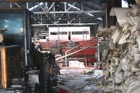 湖南安乡造纸厂发生中毒安全事故现场图片