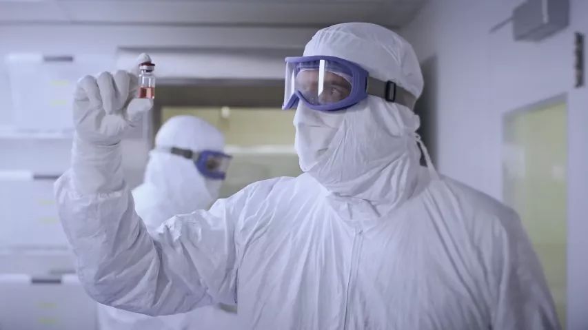 洁净室防护服一次性的好还是重复使用的好2
